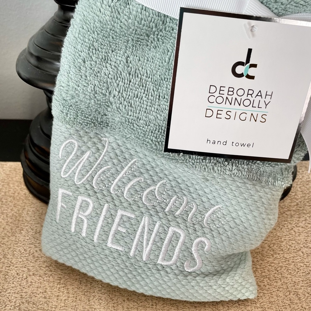 🆕SET OF 2 WELCOME FRIENDS Hand Towels - Picture 5 of 6
